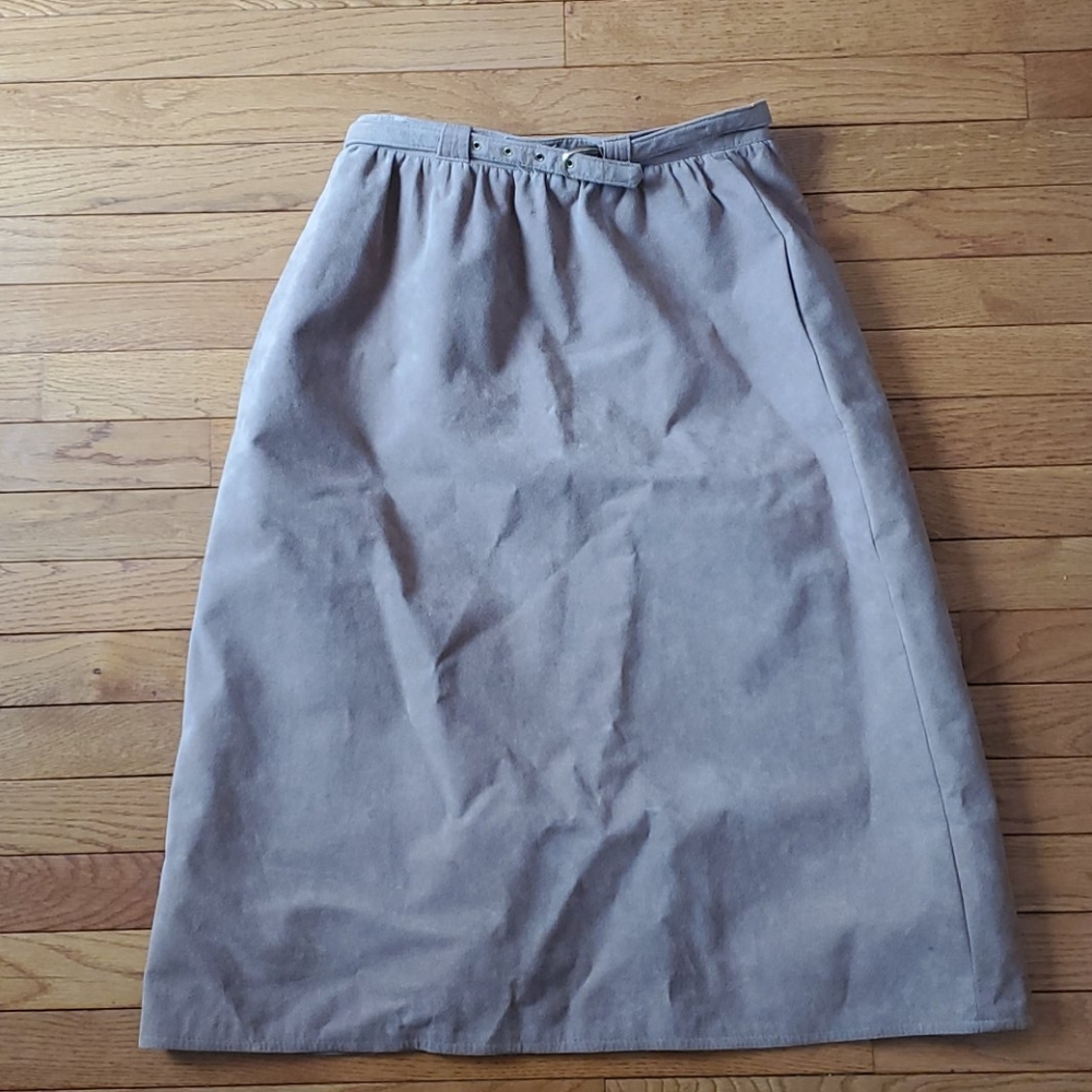 Midi fashion skirt
